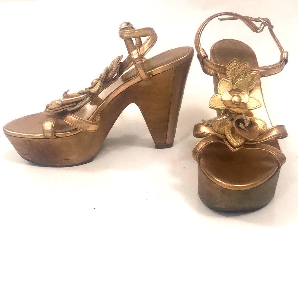 Coach 6b Heels Gold Sandals Floral Leather Wood Platform Adjustable Back Strap
